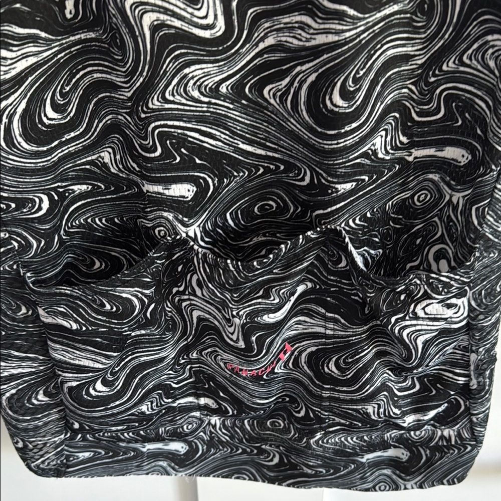 Panache Black and White Swirl Pattern Top Size Large Women - Picture 6 of 6